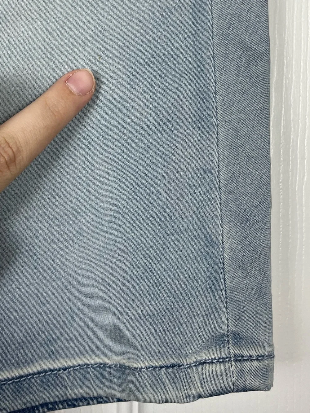 Tommy Bahama Denim Fade Away Wash Clam Digger Shorts Sz 14 Bermuda Modest